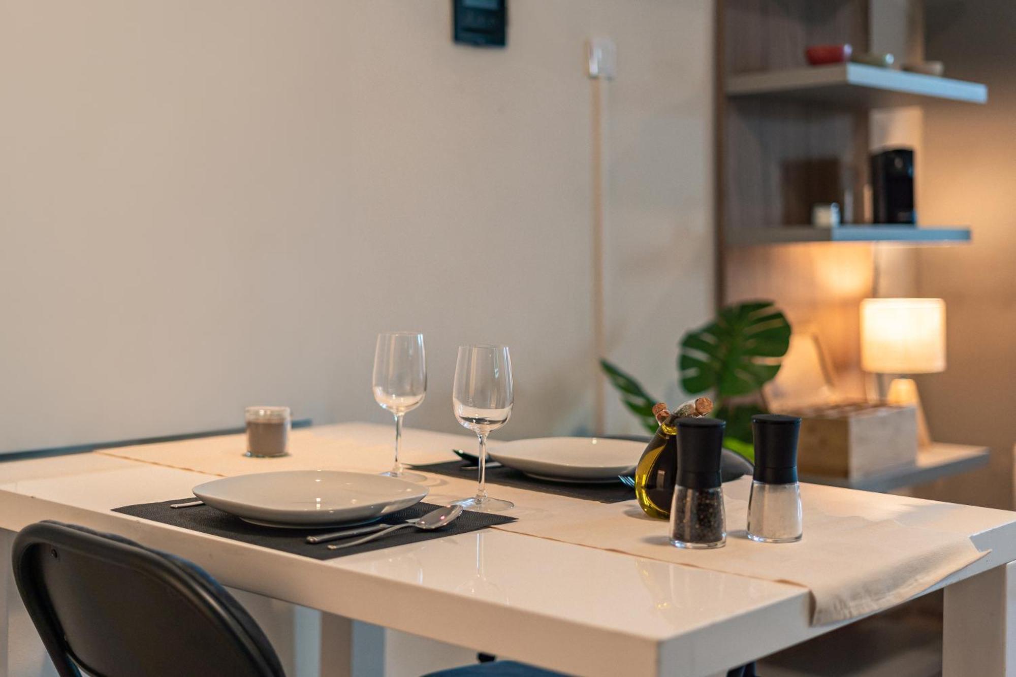 Crest - Riverside Lofts Mit Parken I Balkon I Kueche I Regendusche Passau Exterior foto